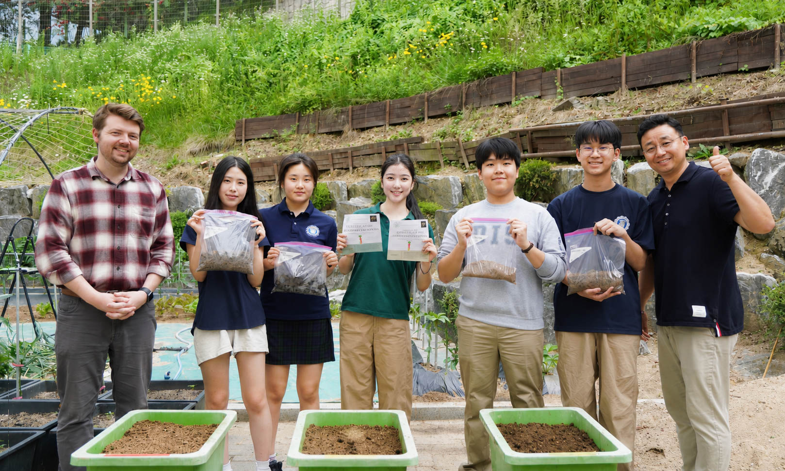 Eco-Lution's Rebrewing Daegu coffee-ground biofertilizer project